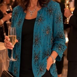 NWT CHICO'S TEAL BLUE BEADED AND EMBROIDERED EVENING TOP SZ: 1 (8/10)